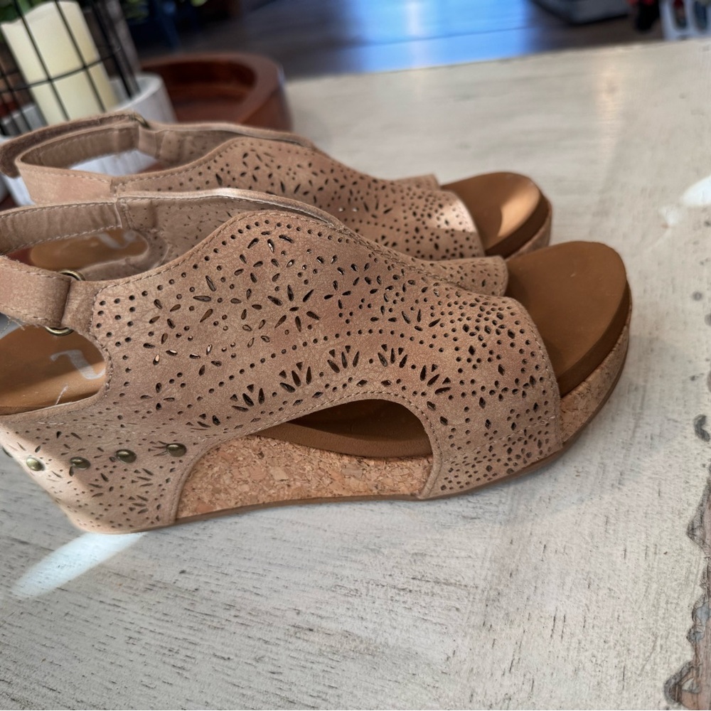Very G Beige Cutout Wedge Sandals